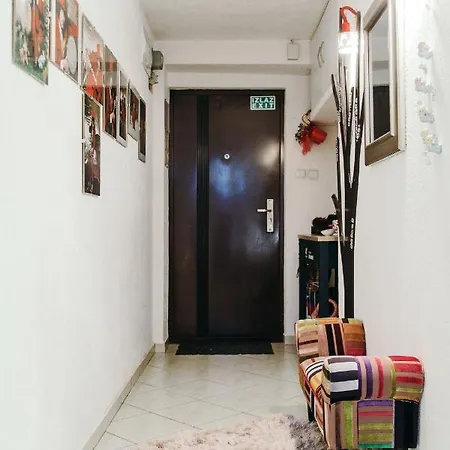 Modern In The Heart Of With Private Garden ספליט