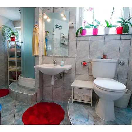 Modern In The Heart Of With Private Garden * سبليت