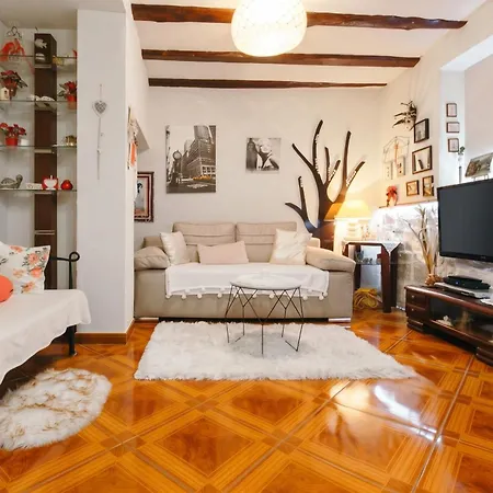 Apartamento Modern In The Heart Of With Private Garden